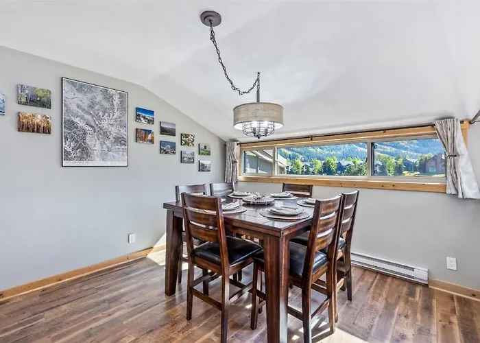 Vp-a105 Village Point 3br 3ba