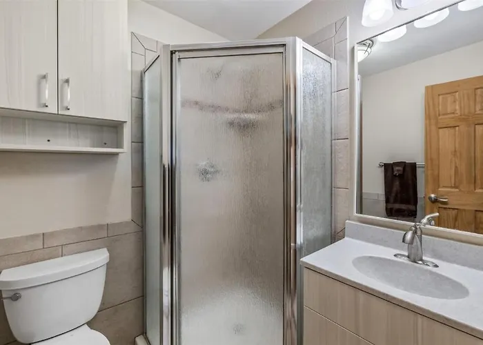 Vp-a105 Village Point 3br 3ba *